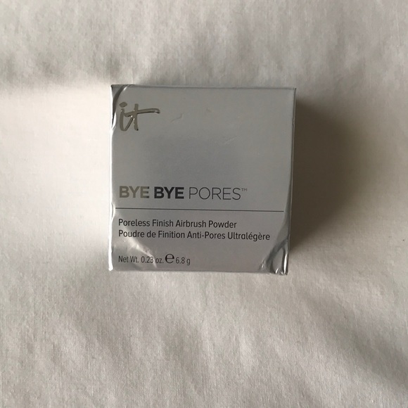 it cosmetics Other - NEW IT Cosmetics Poreless Finish Airbrush Powder